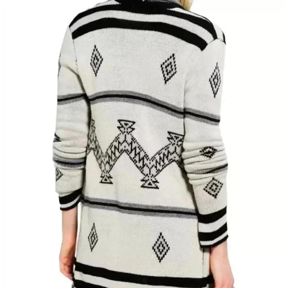 BB DAKOTA | ROLLY OPEN FRONT CARDIGAN - Picture 2 of 14